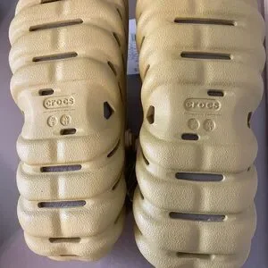 CROCS Yellow Sandals with Ventilated Design CROCS | Shoes | Crocs Yellow Sandals With Ventilation And  main image 3